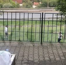 Farah zeynep abdullah ve reynmen, geçtiğimiz günlerde levent'teki bir restoranda baş başa yemek yerken görüldü. Farah Zeynep Abdullah Ile Reynmen In Surpriz Yakinlasmasi Haber Takvimi