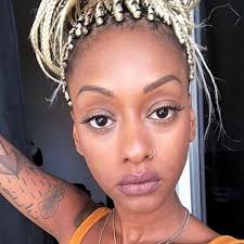 She is known for being part of die toten crackhuren im kofferraum and sxtn. Nura Promiflash De