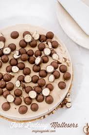 Roughly crush the remaining maltesers, stir through the ice cream along with the raspberries. Tort Lodowy Maltesers Chocolate Baking Sour Cream Pound Cake Sweet Recipes Desserts
