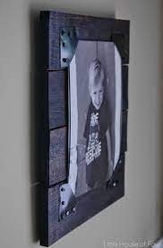 Frame from paints brushes and palette. Diy Rustic Pallet Frames Pallet Picture Frames Rustic Picture Frames Pallet Pictures