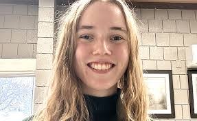 Kelly Moorhead's Instagram, Twitter & Facebook