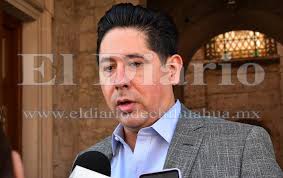 Cinismo y desfachatez que Corral se diga perseguido político: Serrato