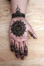 The Inside Of The Wrist Looks Super Cool Unique Henna Mehndi Designs For Hands Latest Mehndi Designs