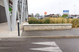 Couvertine Beton Plate Blanche Alentour Vers Carrefour Quetigny 21 Couvre Mur Chaperon Muret Dessus De Muret Couvre Mur Beton Prefabrique