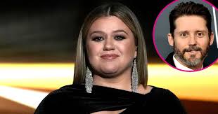 Kelly Clarkson 'Open to Dating' After Brandon Blackstock Divorce