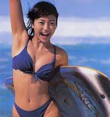 片瀬那奈のグラビア 水着画像まとめ 気になるカップ数は のサムネイル画像 水着 片瀬那奈 女優