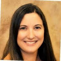 Melissa Hollinger's Instagram, Twitter & Facebook