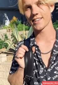 Please notice me💚 @tylerpauley #foryou #tylerpauley