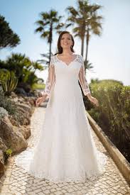 Als professionsale onlie shop für brautkleider verkaufen wir alle kleider mit top qualität und günstigem preis. Aktuelle Brautmoden Kollektion Von Miss Emily Mein Hochzeits Ratgeber