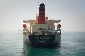 Her gross tonnage is 46410 and deadweight is 53239. A Wvrfo Nyqlcm