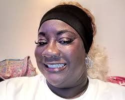 Donna Moy's Instagram, Twitter & Facebook