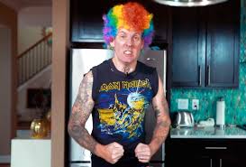 Many describe his style as organized chaos. Watch Mastodon Drummer Brann Dailor S Hilarious Training Regimen Revolver
