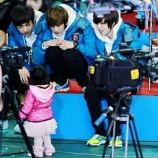 What is googles net worth? ìœ¤ì¤€ì„œ Chzhfha Twitter