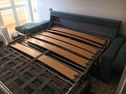 Letto con testiera in legno massello mogano,montaggio ad incastro,totale assenza di metallo. I Nostri Divani Letto Con Rete Ortopedica A Doghe In Legno Sono Costruiti Per Garantirti Un El Divani Letto Idee Di Interior Design Interior Design Per La Casa