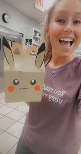 Food thrown away after keeping Pokémon cards? Foreign capital exploiting  Japanese tenants? *sigh