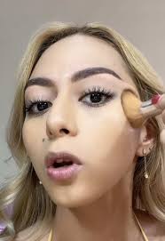 Tips para que tu base de maquillaje dure todo el día sin transferirse🤞🏻  #maquillajeintrasferible #basedemaquillaje #baseliquida #maquillajedediario