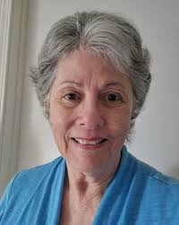 Floss bobbin holders for cross stitch projects