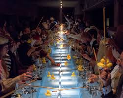 Keep your guests happy by serving the food they desire, managing drama between them, and sending them home at the right. Charles Kaisin