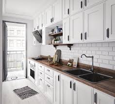 Kuche Landhausstil Schwarz Weiss Holz Arbeitsplatte Moderne Abzugshaube Haus Kuchen Abzugshaube Kuche Kuchen Design