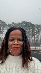 Ok! So, I retract that statement about the driving. It is simply not the  truth. People in ditches everywhere. Took me 30 minutes to make a 7 minute  drive. Lawd have mercy!