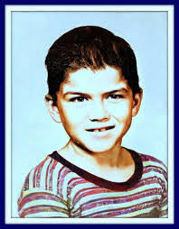 Demetrius Kim's Instagram, Twitter & Facebook