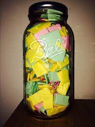 The Reddit User Who Gave His Girlfriend A Jar Of 365 Love Notes So She Could Have A Good Start To Each Day Of The Year Boyfriend Gifts Gifts Presents For Him