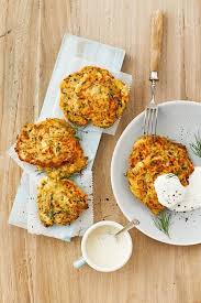 Zucchini Kuchlein Mit Joghurtdip Von Ertnuss Chefkoch Zucchini Kuchen Rezepte Gesund Rezepte