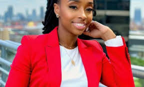 Alisha Bright's Instagram, Twitter & Facebook