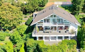 Kg.ein solches fertighaus oder fertigteilhaus wird im werk des anbieters in teilen vorgefertigt, vorkonfektioniert, wie der fachmann sagt und dann in einzelteilen. Huf Haus Immobilien Immobilienmarkt Auf Quoka De
