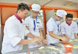 Kandungan bidang kolej vokasional mempunyai 30% teori dan 70% praktikal. 10 Pelajar Korea Selatan Timba Pengalaman Di Malaysia
