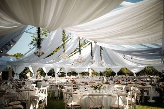 How to Plan an Outdoor Tent Wedding