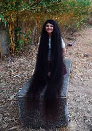 But living with hair as long ans hers is no walk in the park. India Meet The Girl With The World S Longest Hair News Photos Gulf News