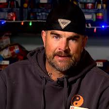 Man shares journey from inmate & addict to spreading joy as Santa at The  Salvation Army