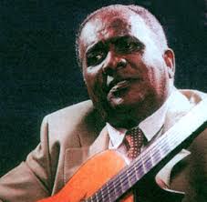 José Antonio Méndez: The Golden Hoarse Singer, The King or the King of  Feeling