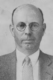 Howard Snook's Instagram, Twitter & Facebook