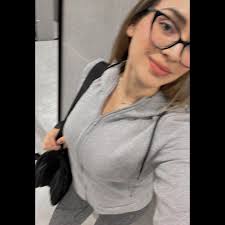 𝓐𝓵𝓵𝓲𝓼𝓸𝓷 𝓕𝓵𝓸𝓻𝓲𝓪𝓷