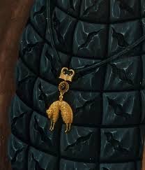 месяц под косой блестит а во лбу звезда горит After Jan Mostaert Jan Van Wassenaer 1483 1523 Vicomte Of Leyden And Governor Of Friesland Jewelry Art Renaissance Jewelry Detailed Paintings