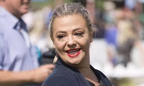Gunsmoke is an american radio and television western drama series created by director norman macdonnell and writer john meston.the stories take place in and around dodge city, kansas, during the settlement of the american west. Lisa Armstrong Lisa Armstrong Unveils Dramatic New Look After Ant Mcpartlin S Attends Wimbledon With Girlfriend Anne Marie Corbett