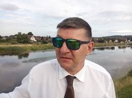 Profesor uratował tonącego w Wiśle. Rzucił się za nim w toń [WIDEO]