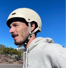 Question? Is snowboarding the same as skateboarding?