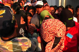 Daging yang dibagikan sebagian besar yaitu daging sapi, daging kambing dan jeroan. Pembagian Daging Kurban Ricuh Warga Berdesakan Rebutan Kupon
