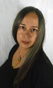 Alma Vizcaya's Instagram, Twitter & Facebook