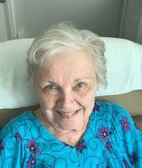 Evelyn Budd's Instagram, Twitter & Facebook