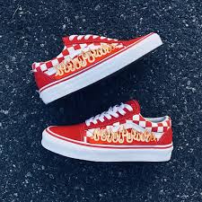 Black And White Checkered Vans With Red Flames New Arrival 100 Authentic Vans With Custom Flames All Shoes Are Brand New With Tags And Come In Originals Vans Box Fla Custom Vans Shoes Sneakers Vans Shoes