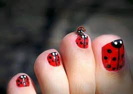Las Unas De Sus Pies