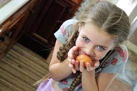 Lying And Stealing In Children: What To Do If Your Child Steals |  Findmykids Blog