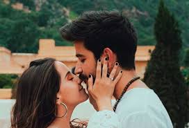 Si quieres info sobre el unete al club de fans colombia de nacimiento kmi danos sentimiento.los esperamos. Camilo Echeverry Le Pidio Matrimonio A Evaluna Montaner Rcn Radio