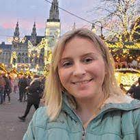 Nina Brinson's Instagram, Twitter & Facebook