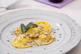 Maybe you would like to learn more about one of these? Ricetta Panciotti Al Tartufo Con Crema Di Burro E Salvia Pasta Di Venezia
