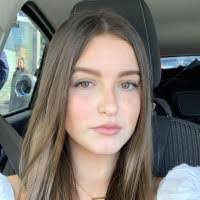 Leah Downey's Instagram, Twitter & Facebook